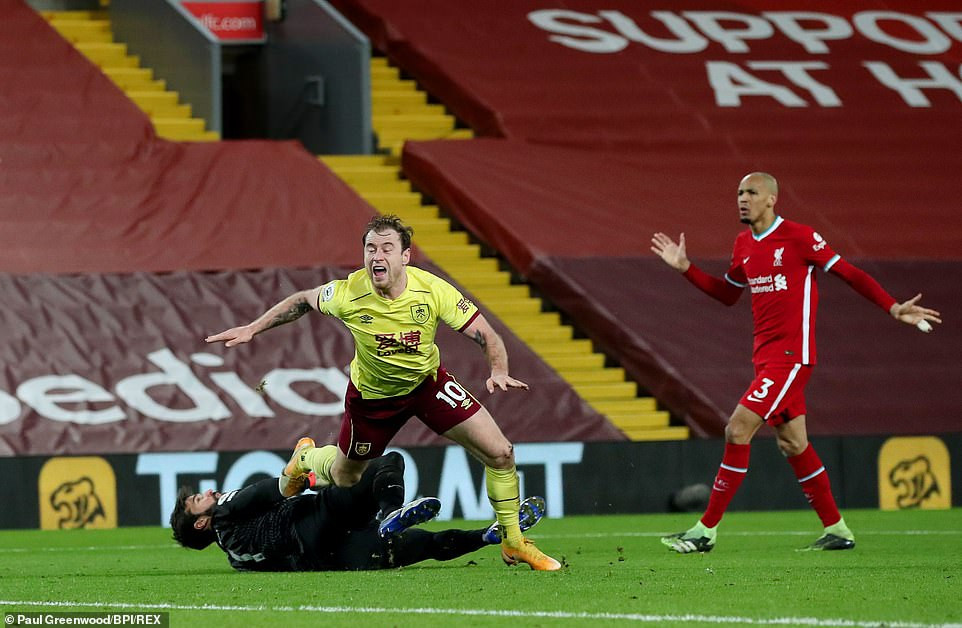 Đại địa chấn ở Anfield: Liverpool thua sốc Burnley, đứt mạch 4 năm bất bại ảnh 1