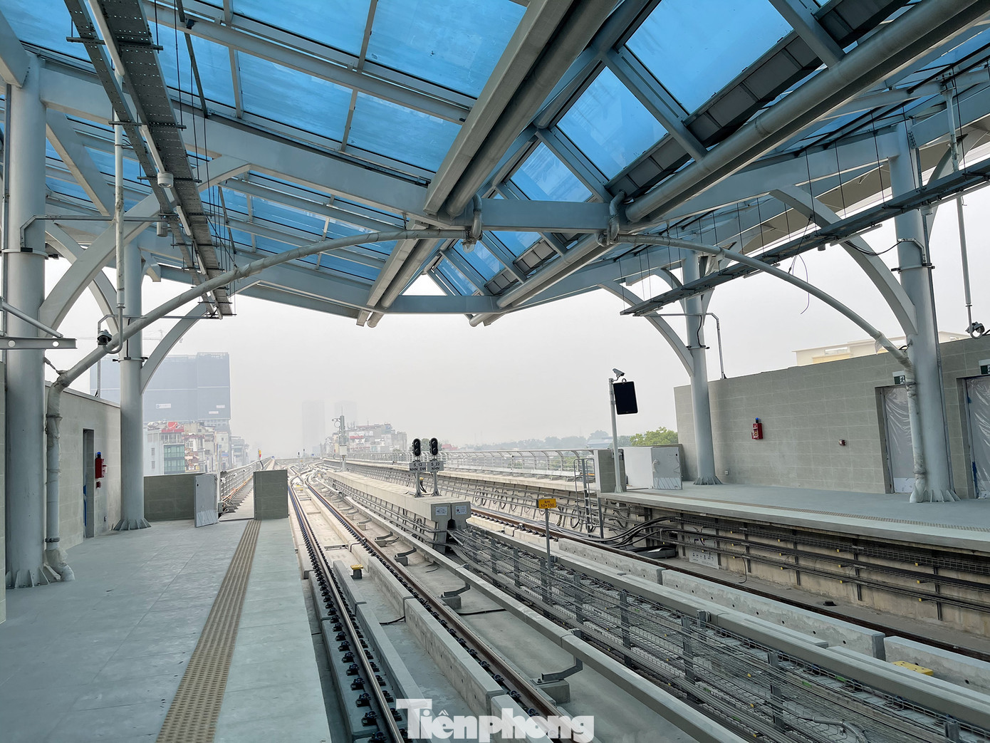 Nội thất hiện đại của tàu tuyến metro Nhổn - ga Hà Nội ảnh 11