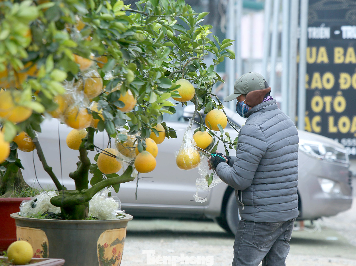 Cuộc sống đảo lộn của người lao động Thủ đô trong ngày lạnh nhất từ đầu mùa ảnh 7