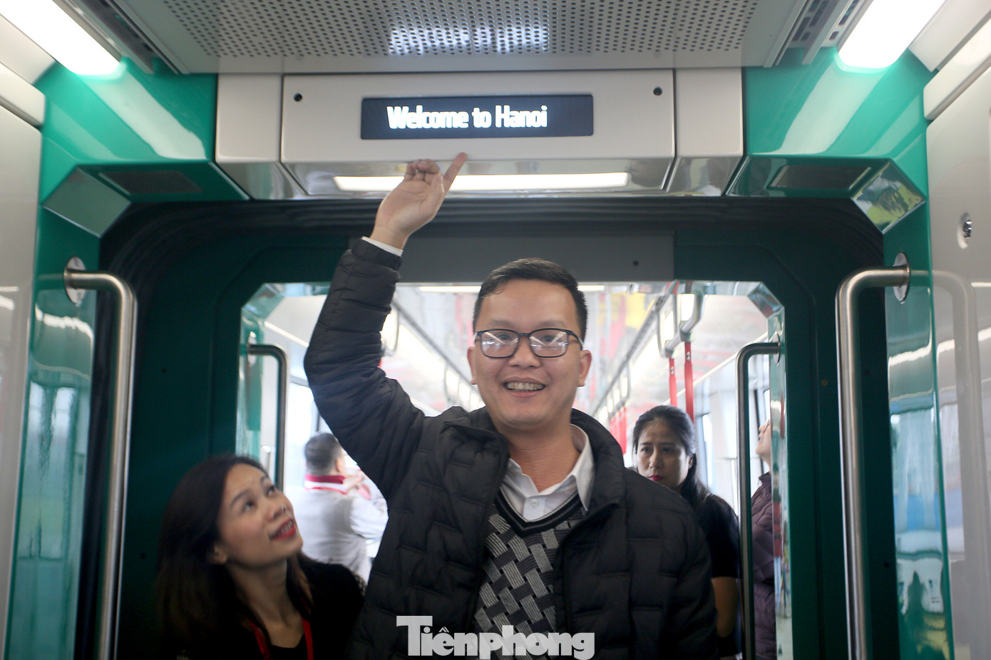 Có gì bên trong đoàn tàu metro Nhổn - ga Hà Nội? ảnh 5