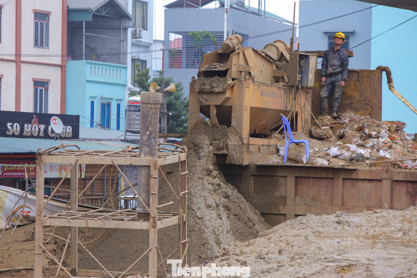 Cận cảnh đại công trường cầu Vĩnh Tuy 2 'nghìn tỷ' vượt sông Hồng ảnh 5