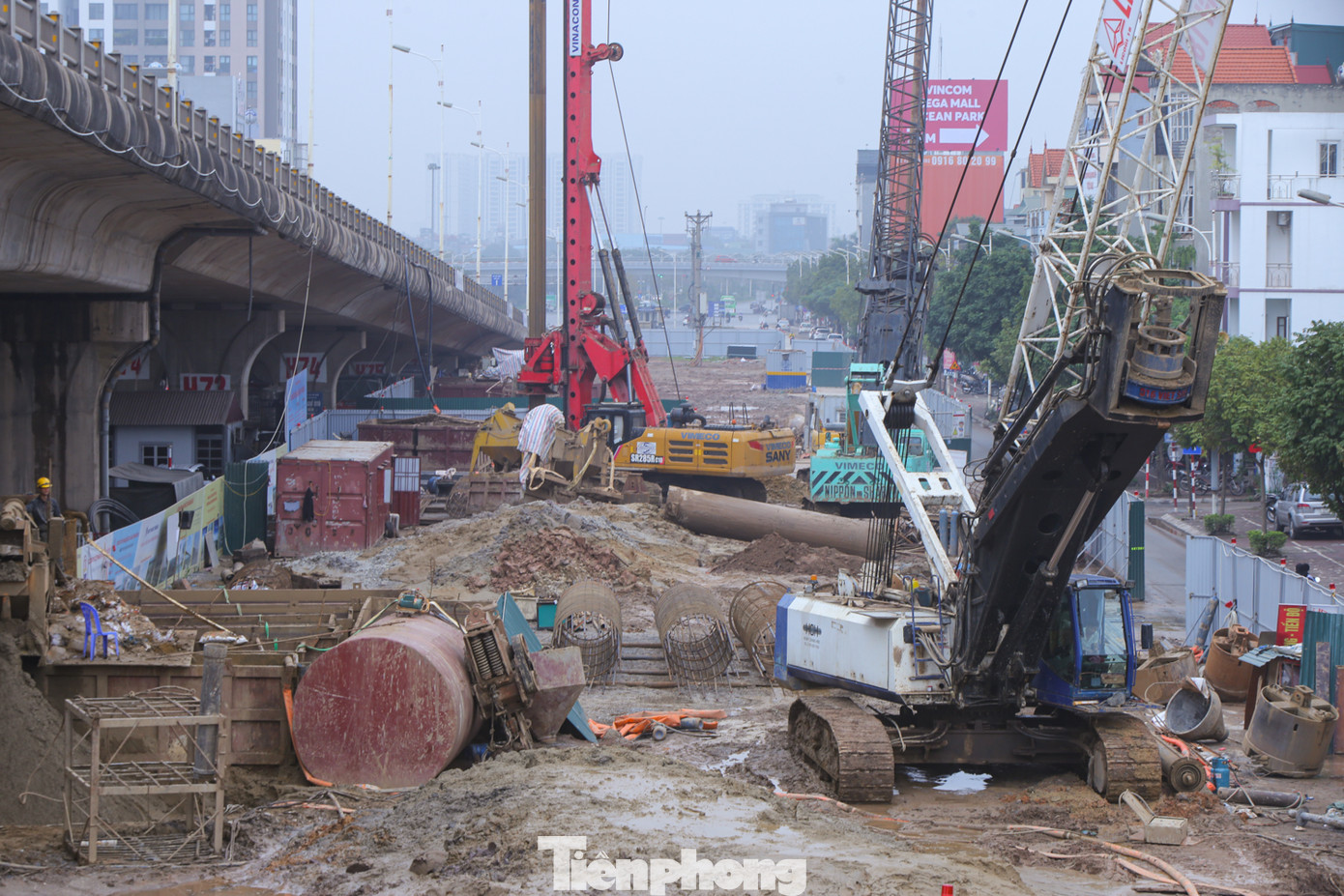 Cận cảnh đại công trường cầu Vĩnh Tuy 2 'nghìn tỷ' vượt sông Hồng ảnh 9