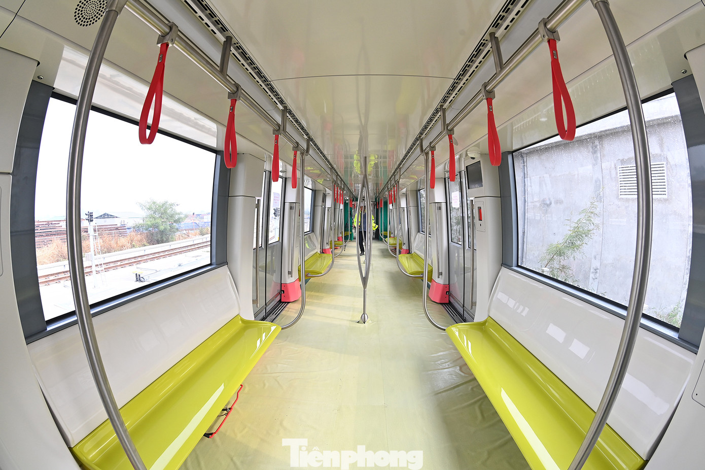 Nội thất hiện đại của tàu tuyến metro Nhổn - ga Hà Nội ảnh 8