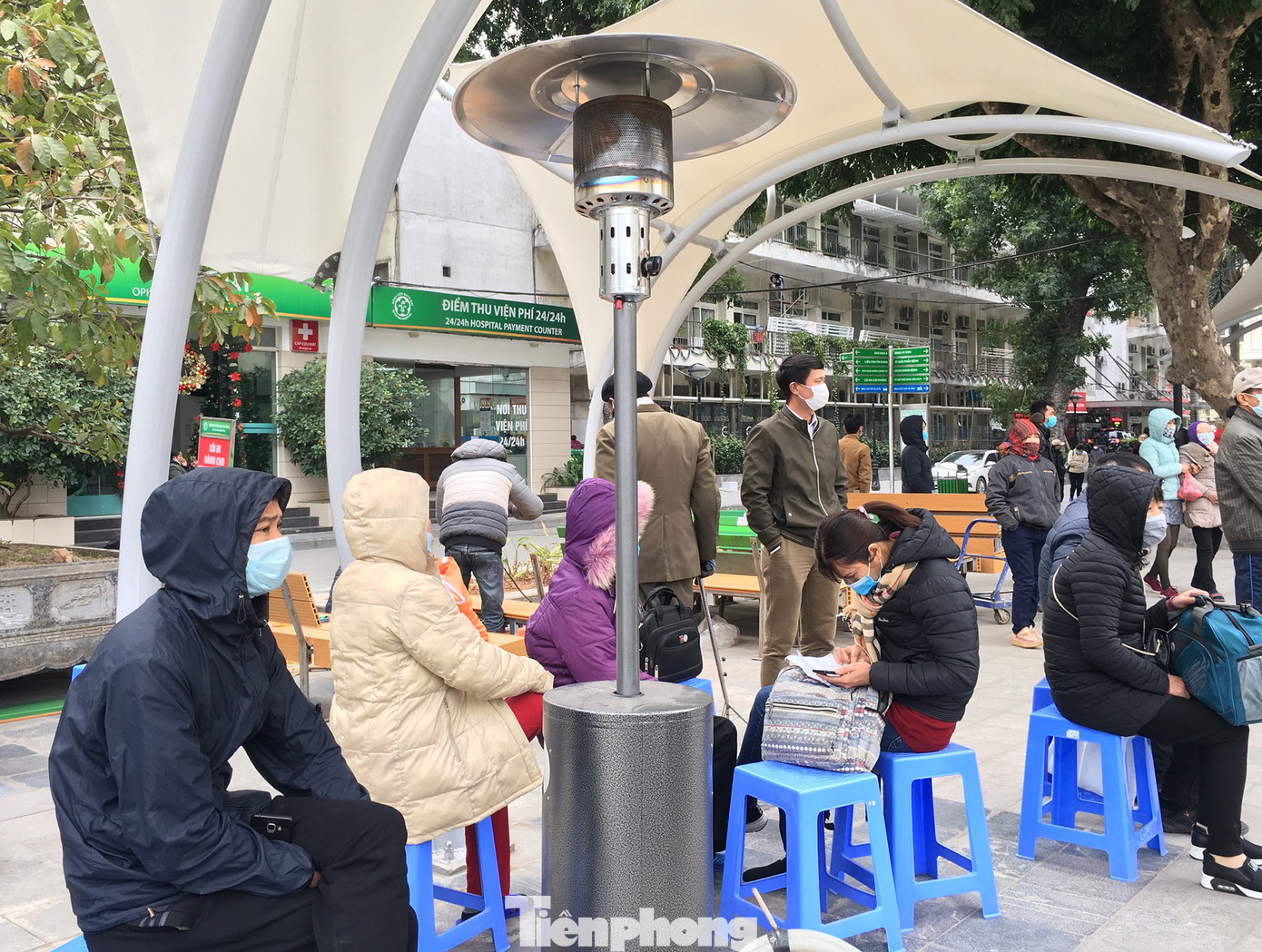 Bệnh viện Hà Nội những ngày rét đậm ảnh 6