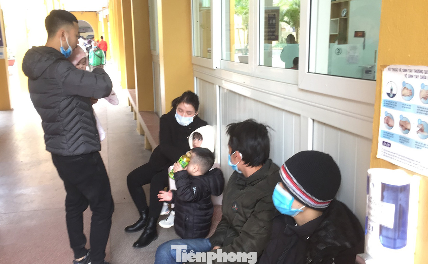 Bệnh viện Hà Nội những ngày rét đậm ảnh 11