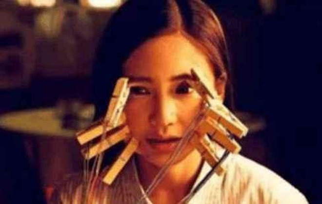 Mỹ nhân xứ Trung và muôn kiểu chứng minh không động 'dao kéo' ảnh 2