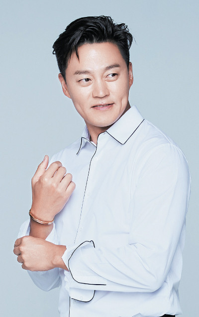 Đài KBS công bố 10 ngôi sao KPop gia thế khủng, sinh ra đã 'ngậm thìa vàng' ảnh 9