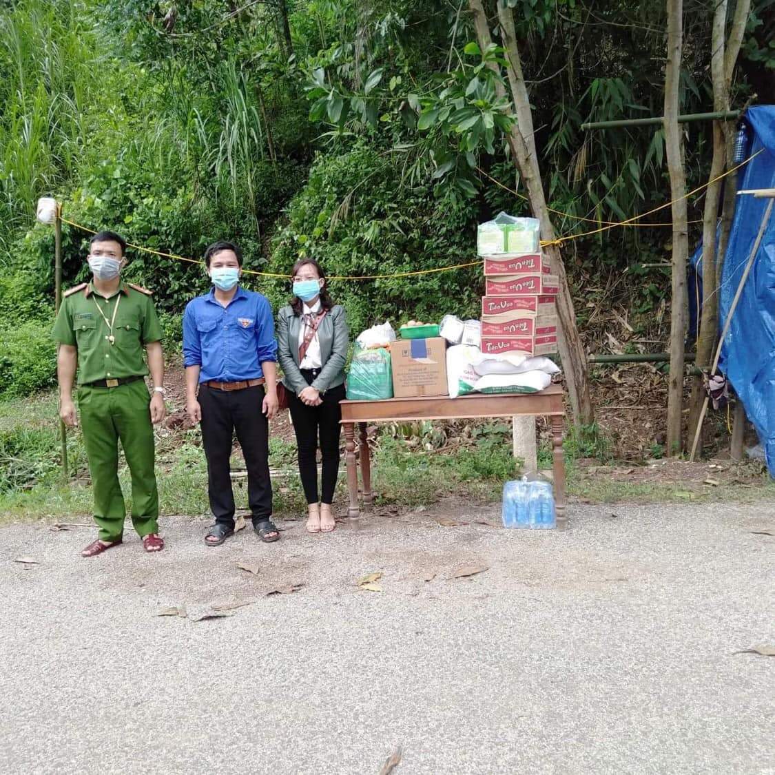 Người đẹp áo dài Bùi Nữ Kiều Vỹ kêu gọi ủng hộ phòng chống dịch tại Quảng Nam ảnh 1