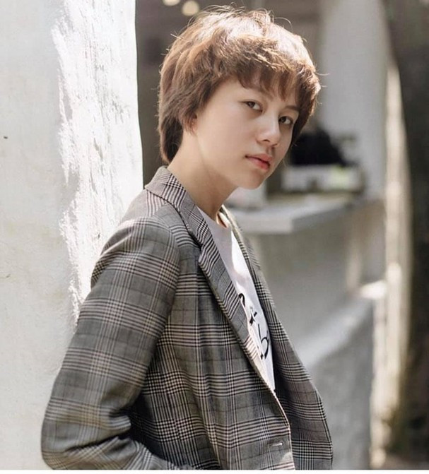 Bảo Hân, Lan Phương và dàn sao Việt nhìn lại một năm nhiều biến động vì COVID-19 ảnh 1