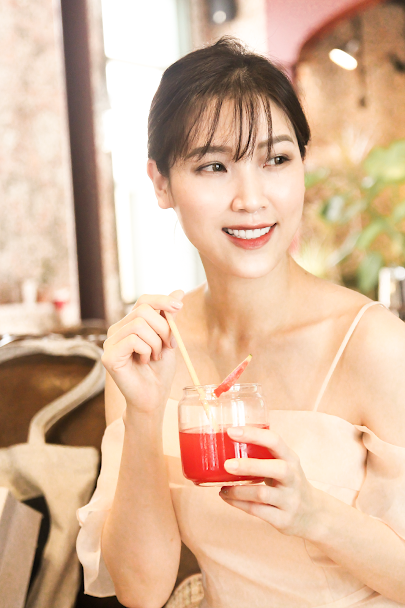 Cuộc sống của người đẹp Phí Thị Thùy Linh sau 2 năm đăng quang Hoa hậu Áo dài ảnh 5