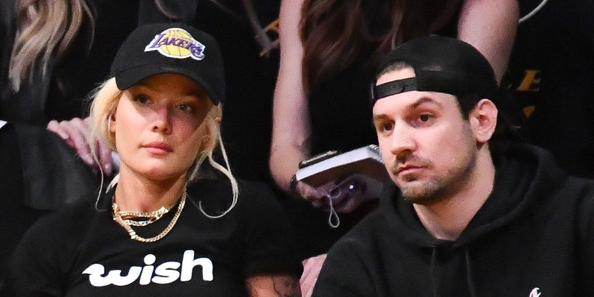 Halsey thông báo mang thai bằng ảnh bầu bán nude ảnh 4