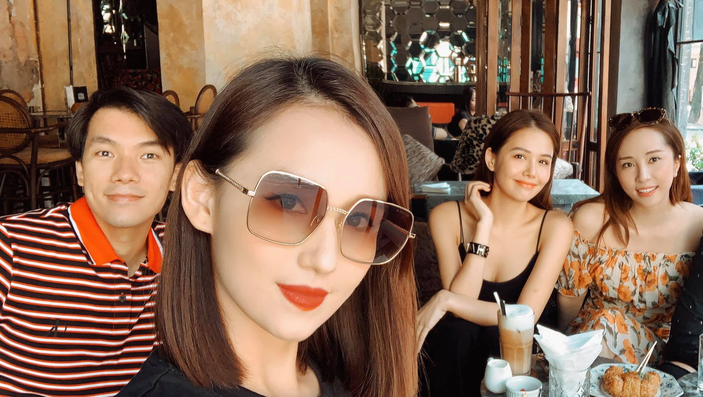 Á hậu Thụy Vân tụ họp cùng hội bạn thân 'vũ trụ VFC' ảnh 3