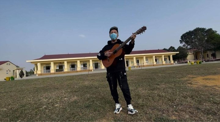 Thiều Bảo Trâm bên gia đình đón Tết, Minh Vương có giao thừa đặc biệt trong khu cách ly ảnh 3