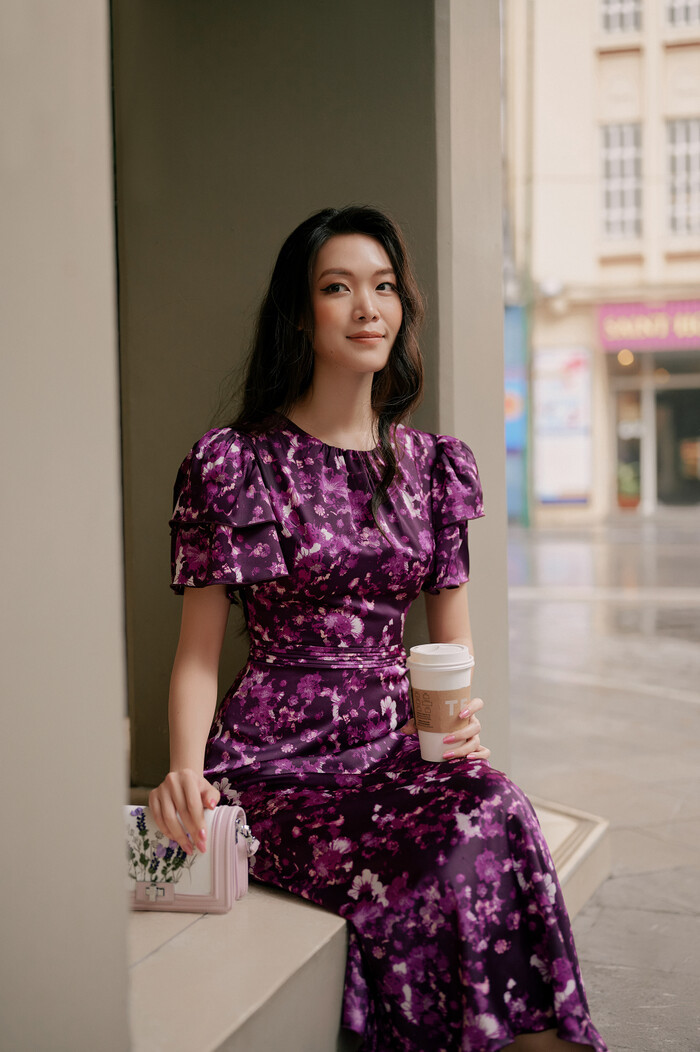 Hari Won-Trấn Thành phối đồ ton-sur-ton, Mai Phương Thúy diện váy xẻ ngực gợi cảm ảnh 8