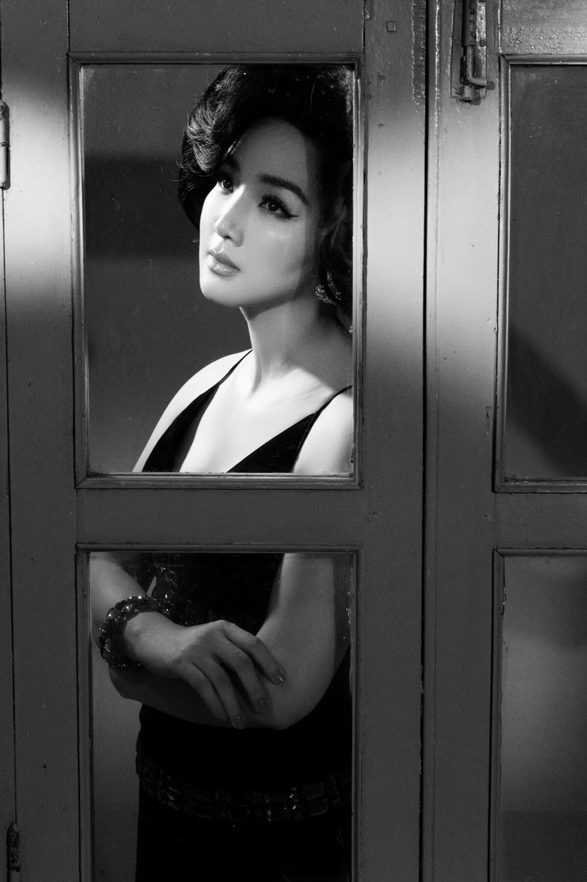 Hoa hậu Giáng My khoe vẻ đẹp 'vượt thời gian' với bộ ảnh phong cách cổ điển ảnh 3