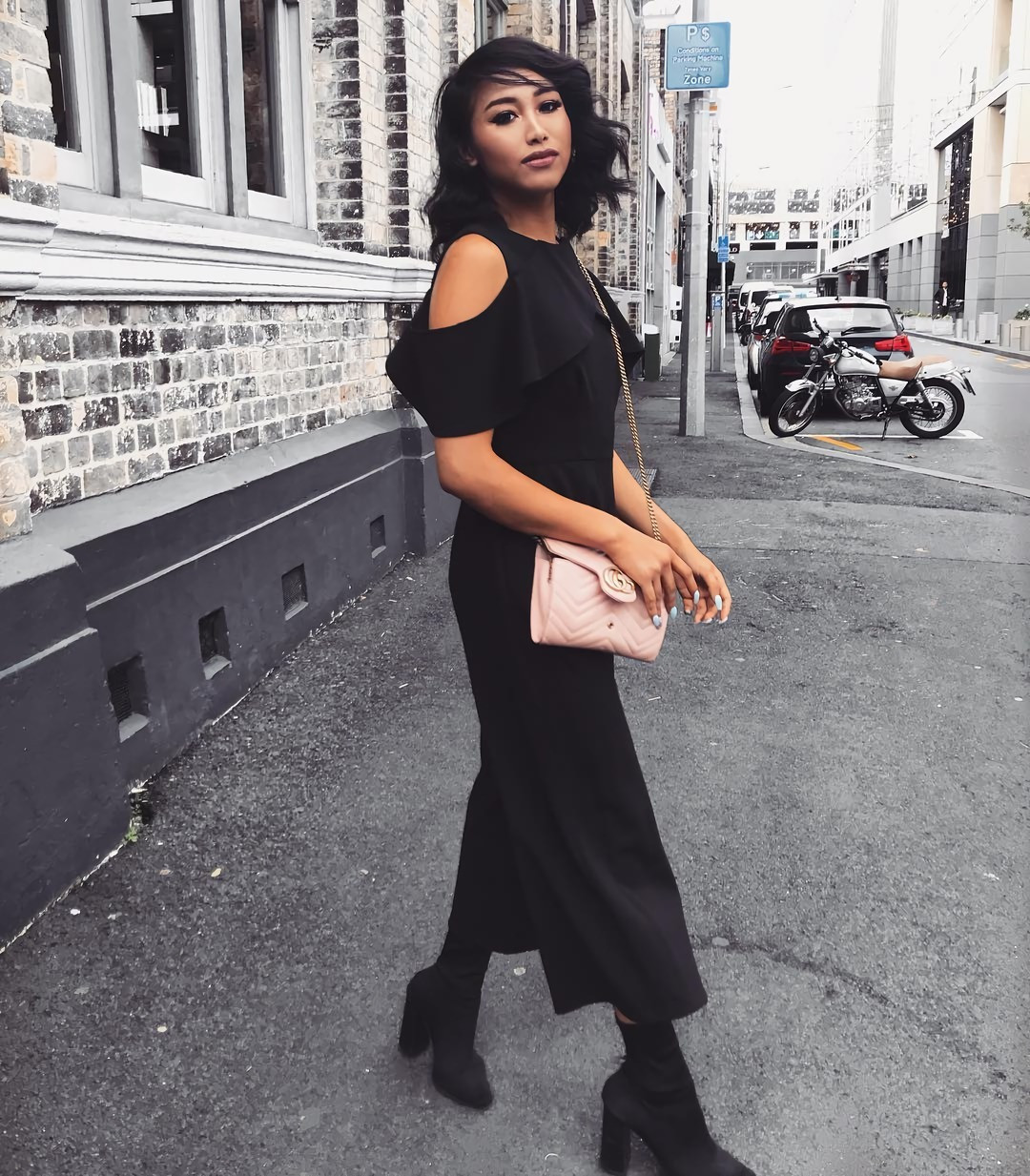 Sắc vóc nóng bỏng của người đẹp chuyển giới đăng quang Hoa hậu Liên lục địa New Zealand ảnh 4