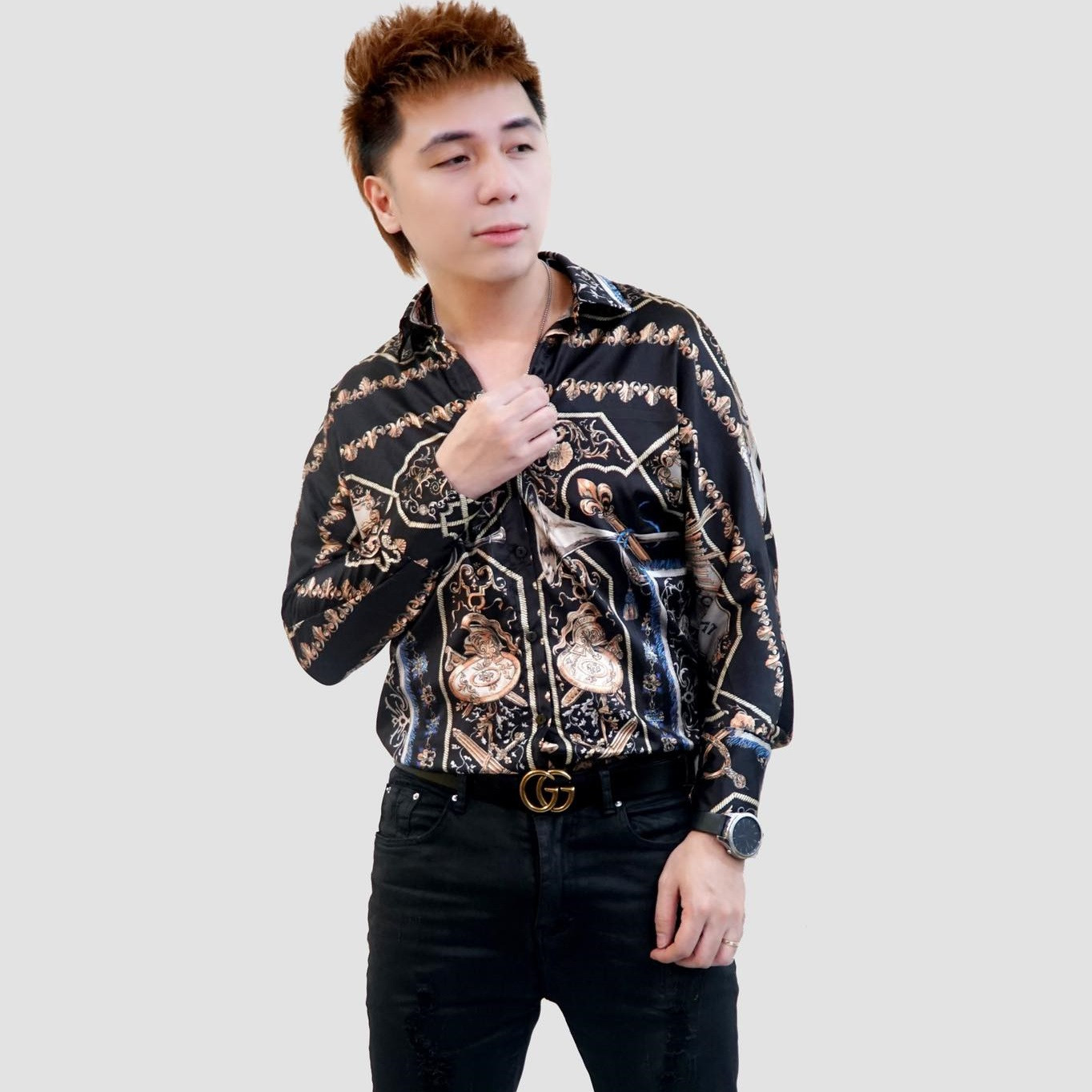 Ca sĩ Minh Vương (M4U) đi cách ly tập trung sau khi diễn ở Hải Dương ảnh 1