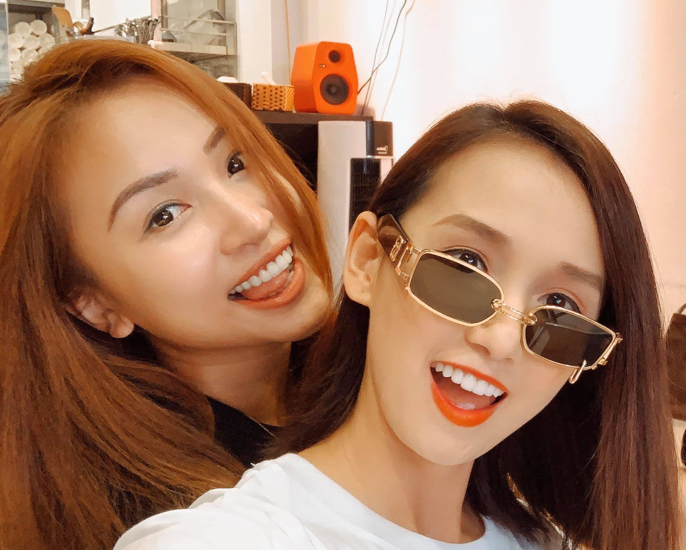 Á hậu Thụy Vân tụ họp cùng hội bạn thân 'vũ trụ VFC' ảnh 4