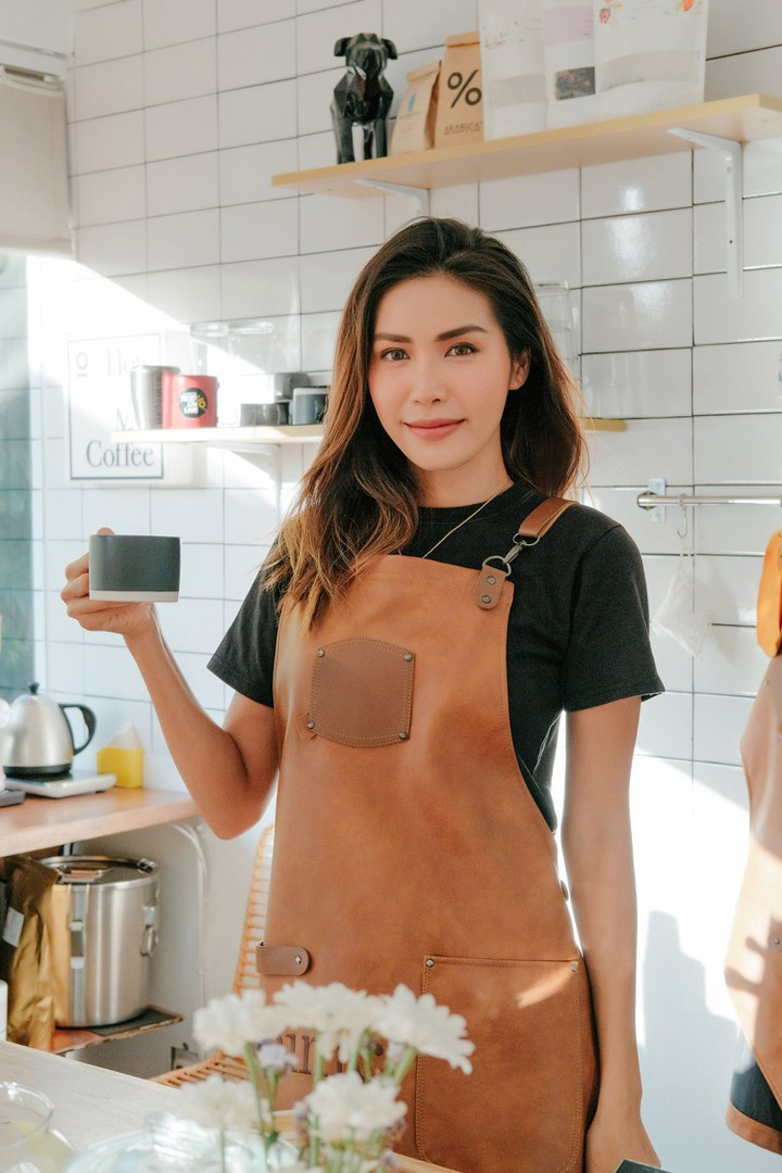 Minh Tú 'cảm ơn và mang ơn Tổ quốc' sau khi được về Việt Nam ảnh 1