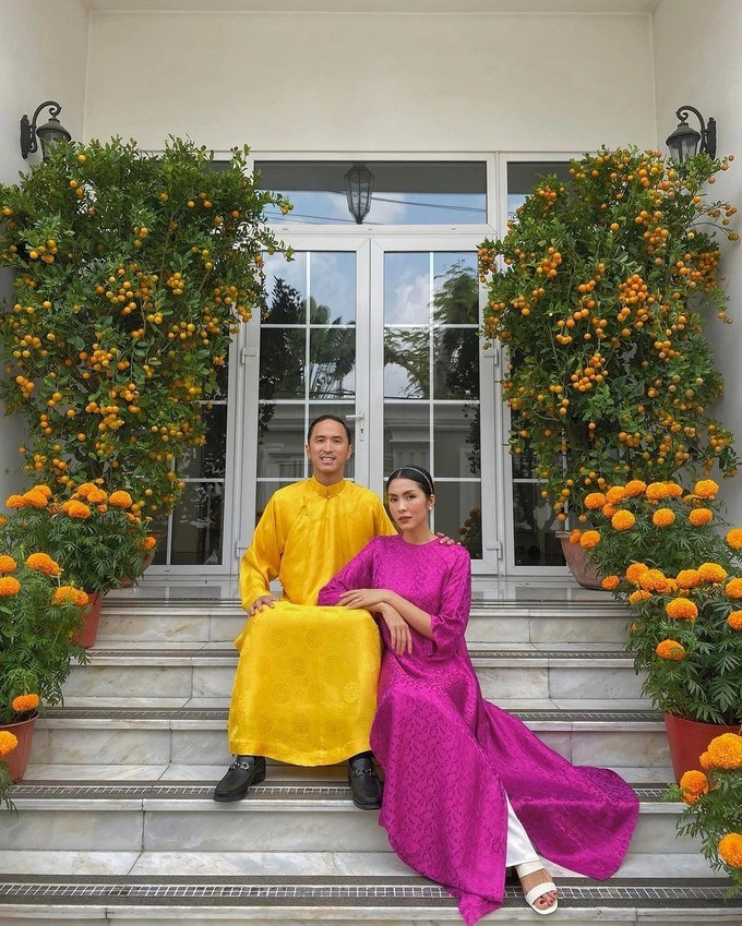 Sao Việt xúng xính áo dài đủ kiểu dáng, màu sắc đẹp ngất ngây đón Tết ảnh 4