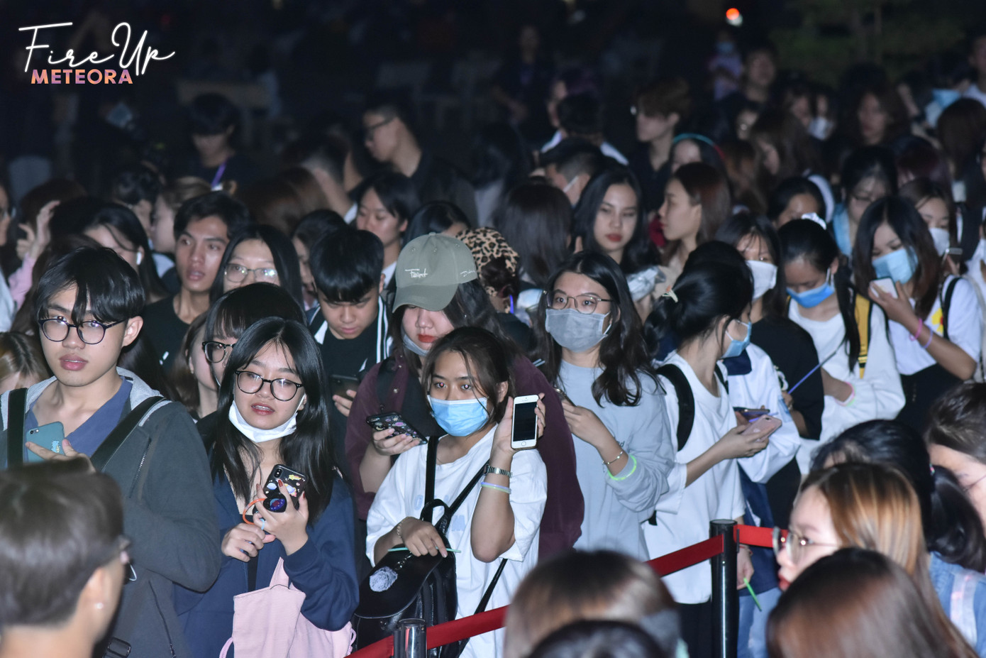 Erik cháy hết mình tại đêm nhạc hội chào tân sinh viên trường báo ảnh 1