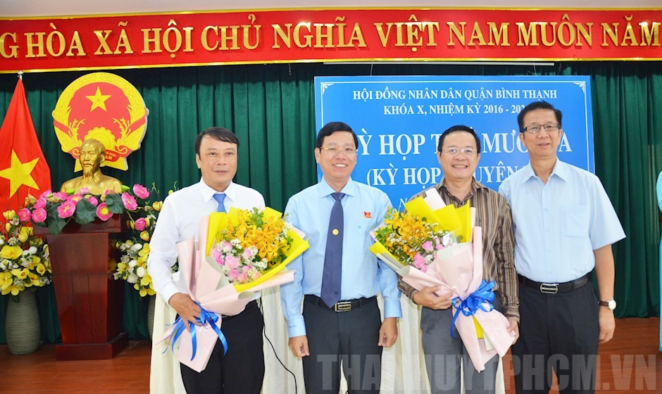 Ông Đinh Khắc Huy được bầu làm Chủ tịch UBND Quận Bình Thạnh ảnh 1