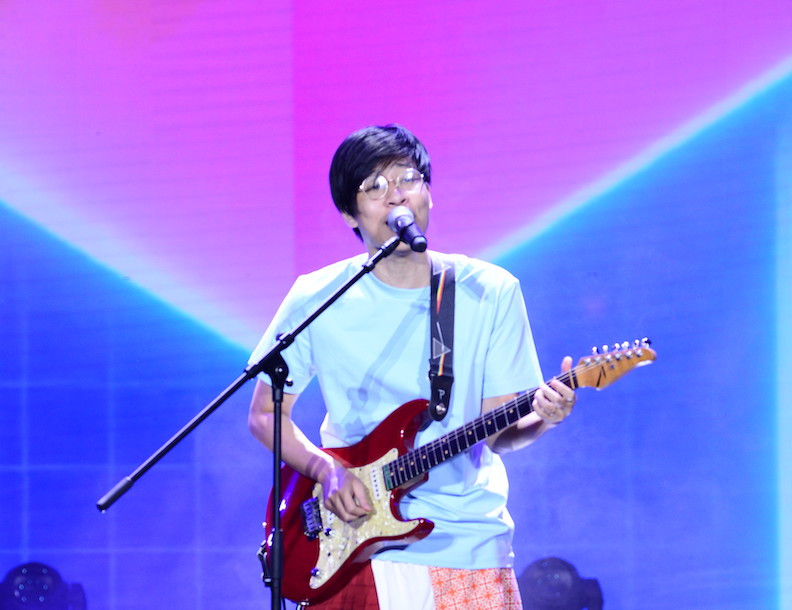 Sơn Tùng M- TP trình diễn cùng siêu sao quốc tế Taylor Swift ảnh 7