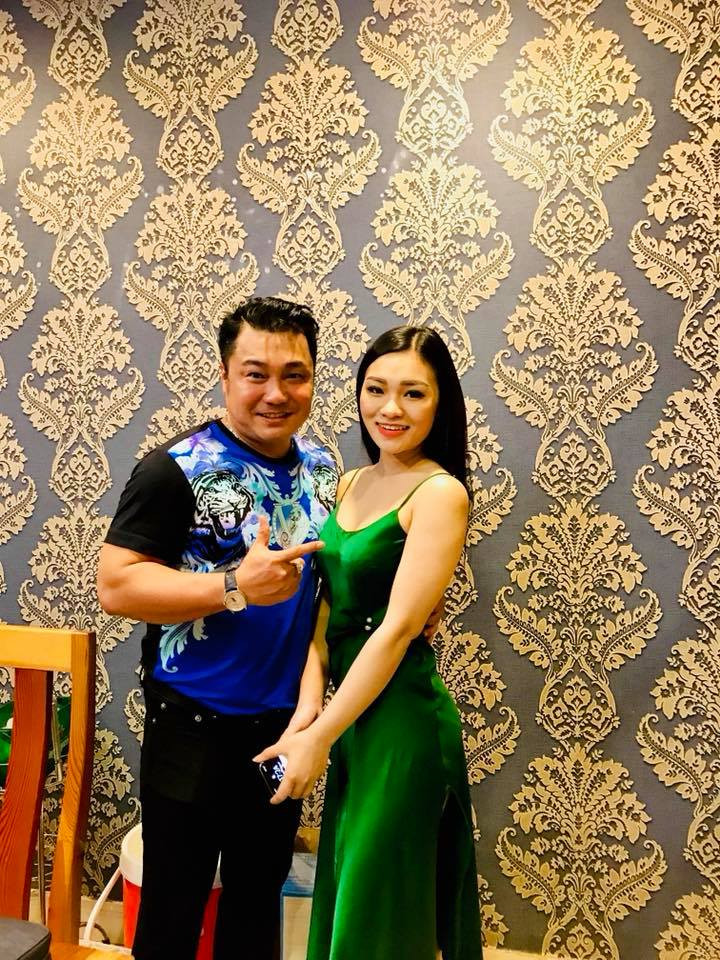 Nhan sắc 'không phải dạng vừa' của cô gái được cho là người yêu Lý Hùng ảnh 5