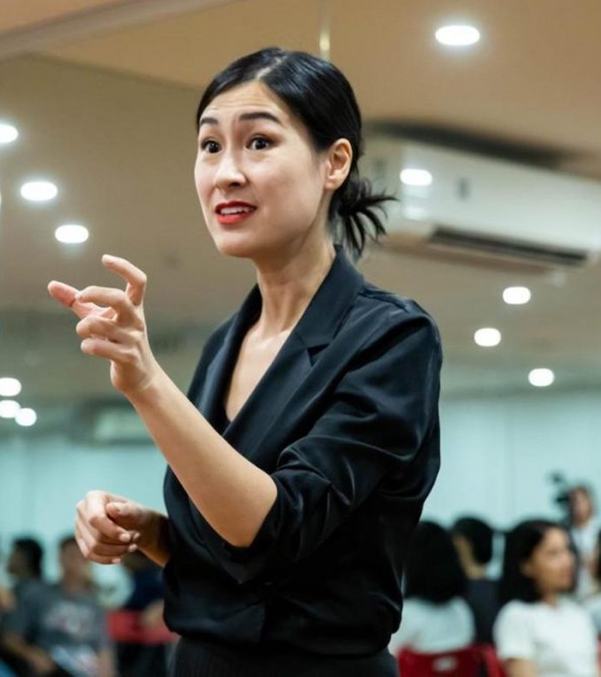 Kathy Uyên: Bị nghi ngờ về Việt Nam kiếm chồng và sự thật bất ngờ ảnh 2