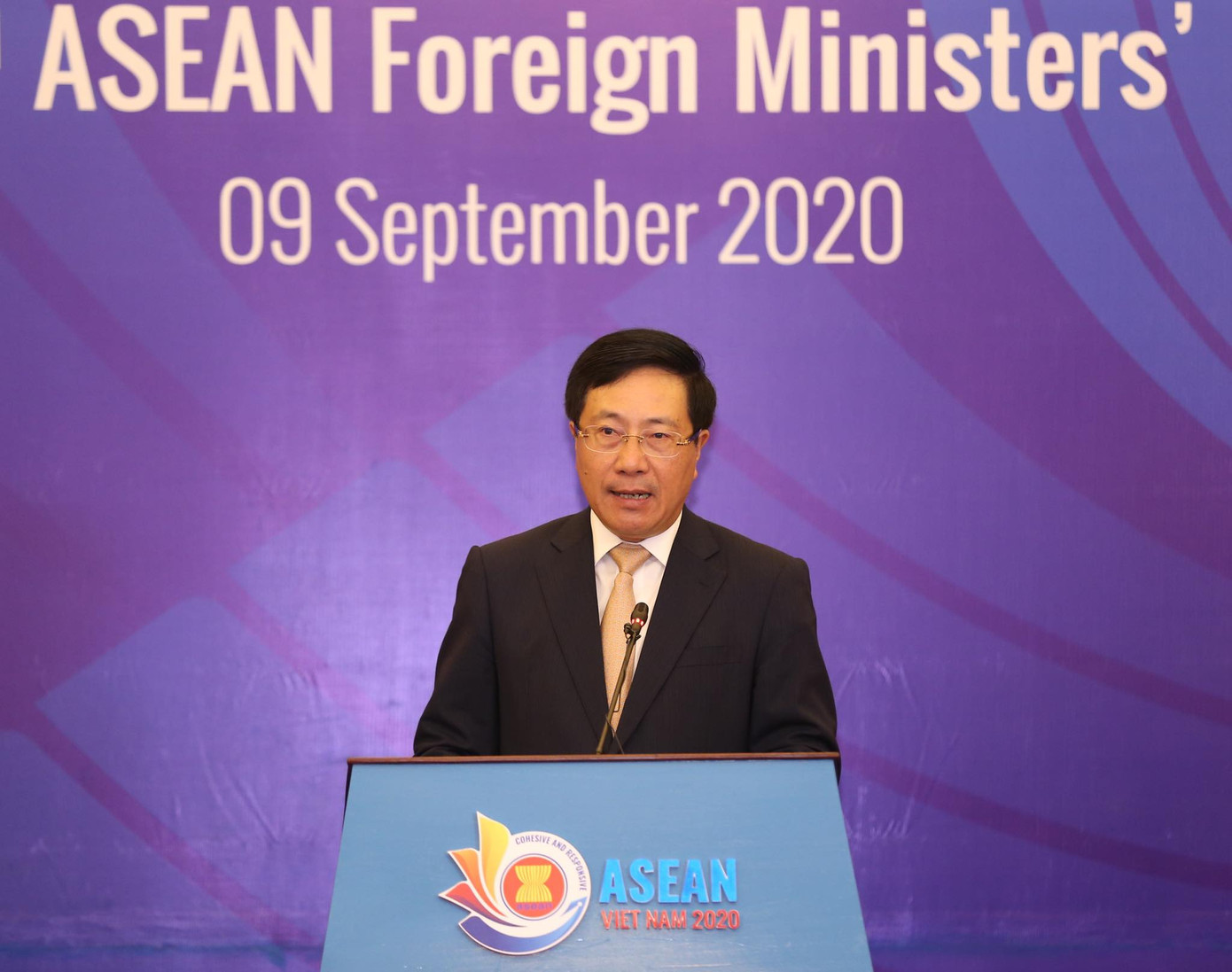 Thủ tướng Nguyễn Xuân Phúc: ASEAN đang được 'thử lửa' ảnh 2