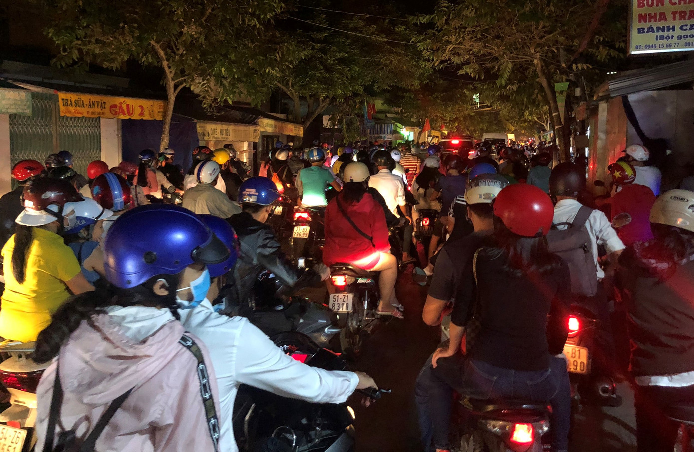 Hàng chục ngàn người đổ về Bến Tre tham quan lễ hội dừa ảnh 12