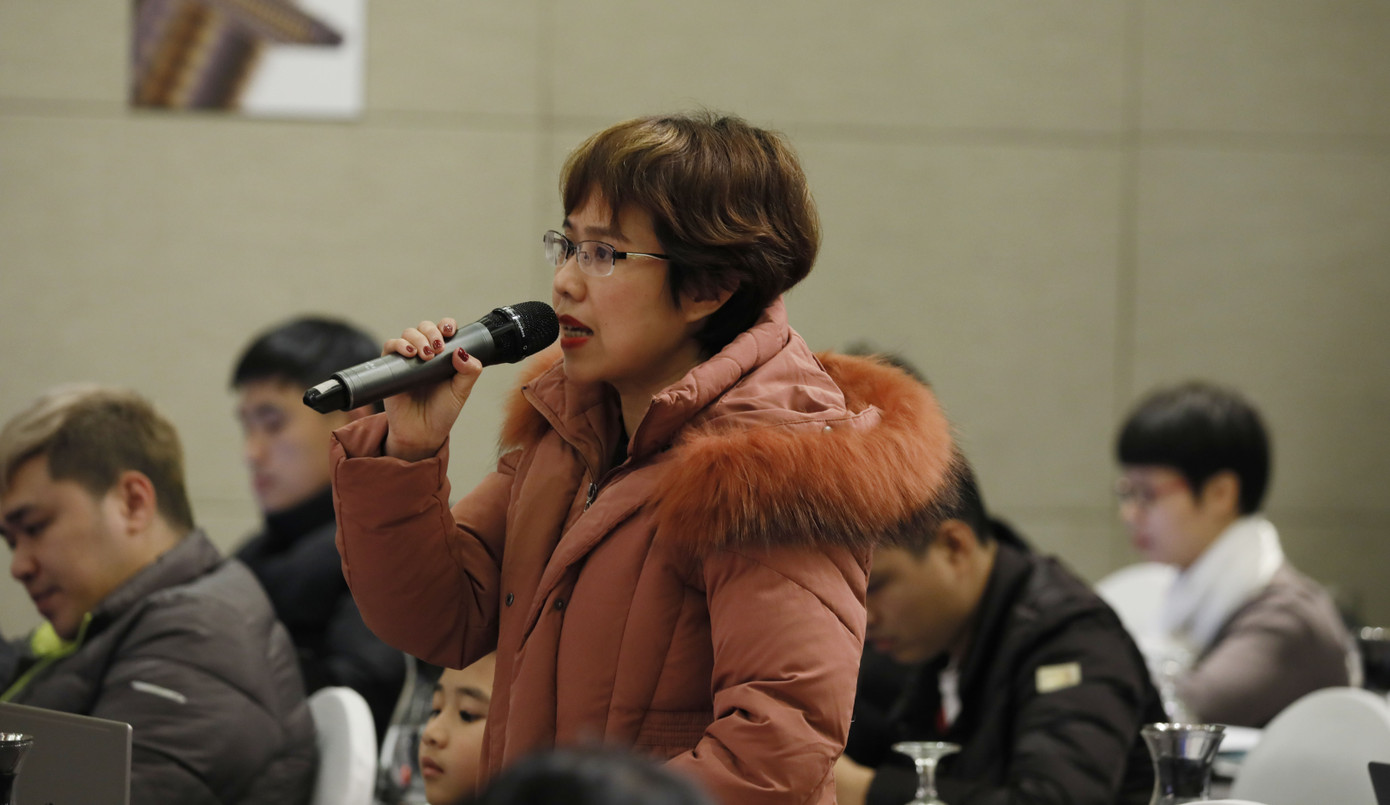 V-League có nhà tài trợ mới đến từ quê hương ông Park Hang Seo ảnh 1