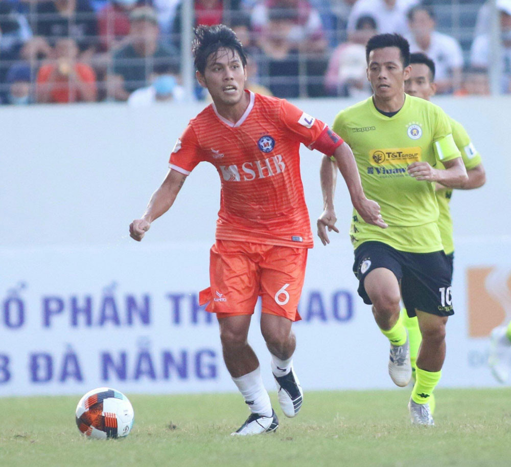 Kết quả V.League: Nam Định hạ cựu vương Quảng Nam ở 'chung kết ngược' ảnh 1