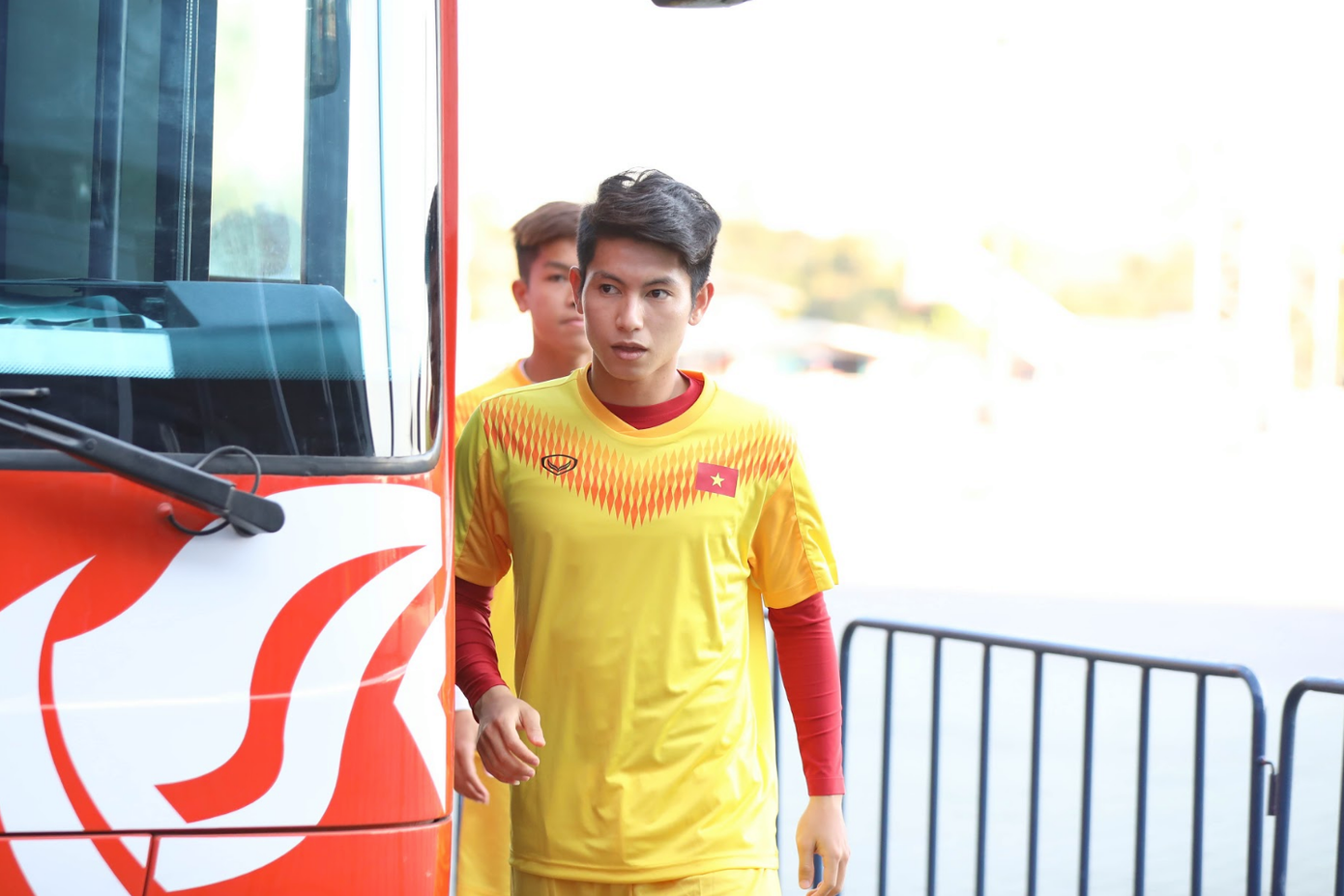 U23 Việt Nam rèn quân, ông Park hối hả chuẩn bị cho hai cánh ảnh 1