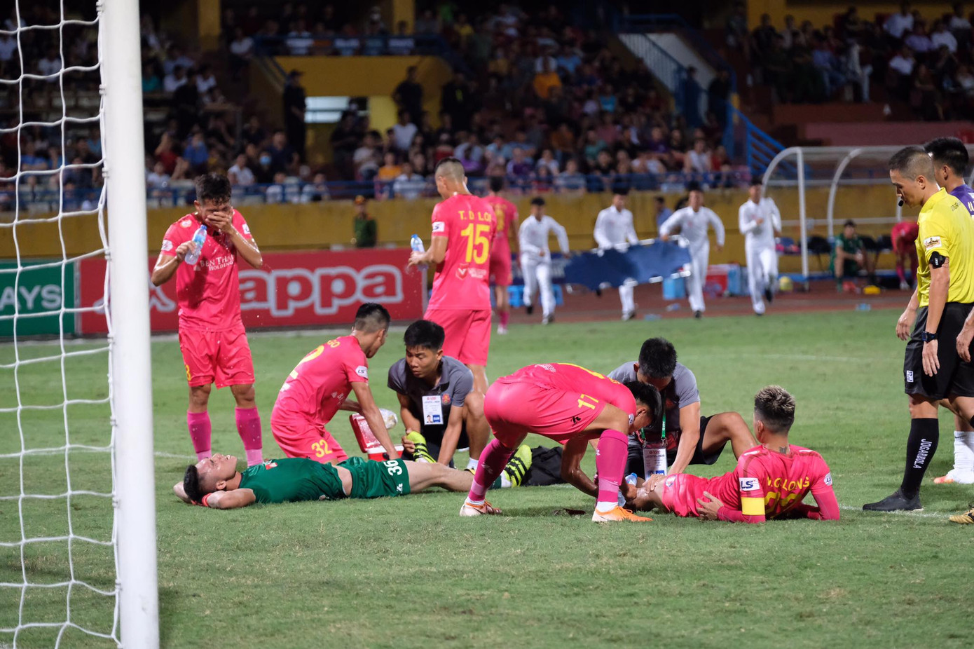 Sài Gòn FC: 'Thánh nằm sân' thành công với chất riêng ở V-League ảnh 4