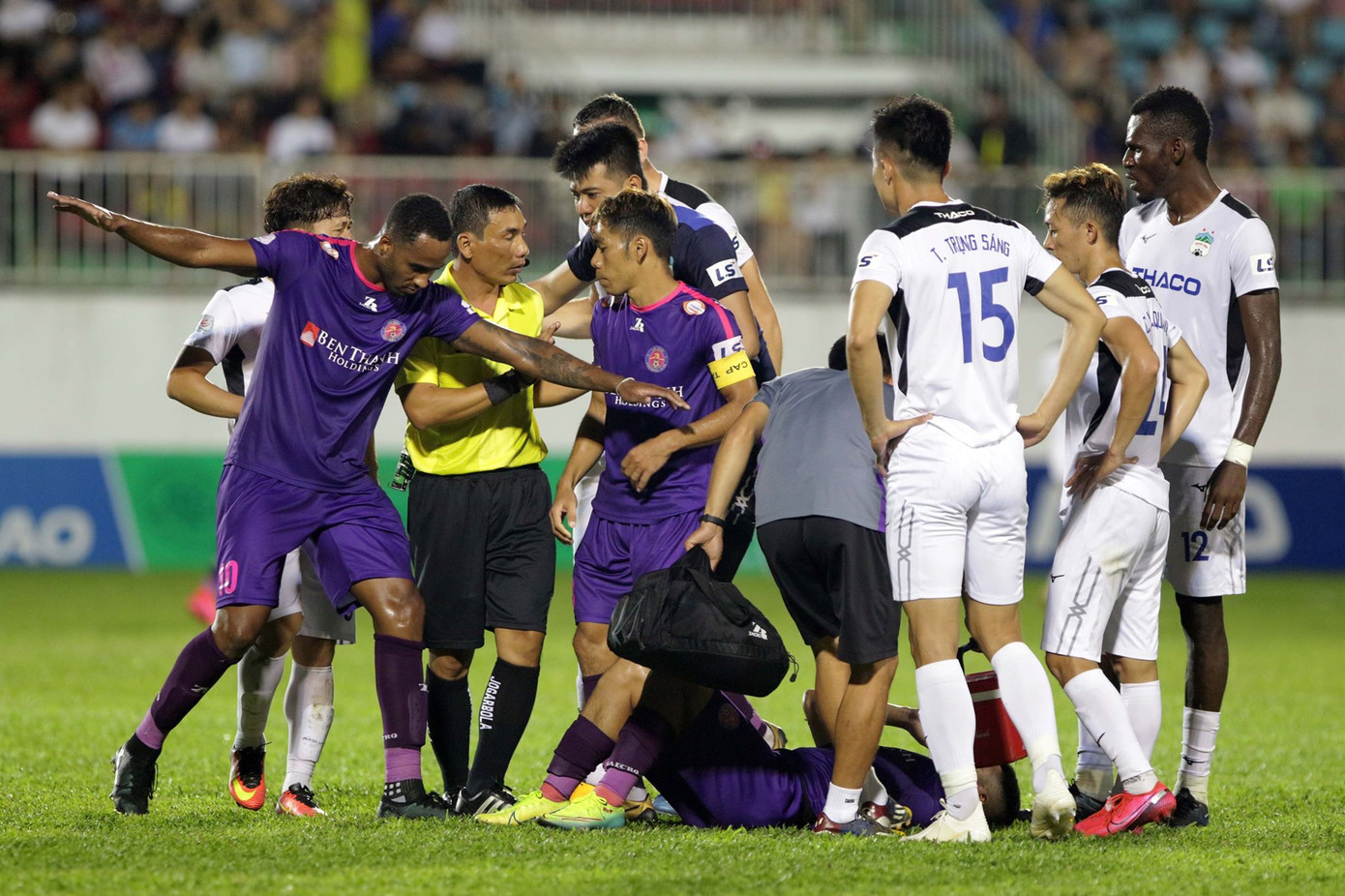 Bị cổ động viên HAGL phản ứng, Sài Gòn FC phủ nhận chơi xấu ảnh 1