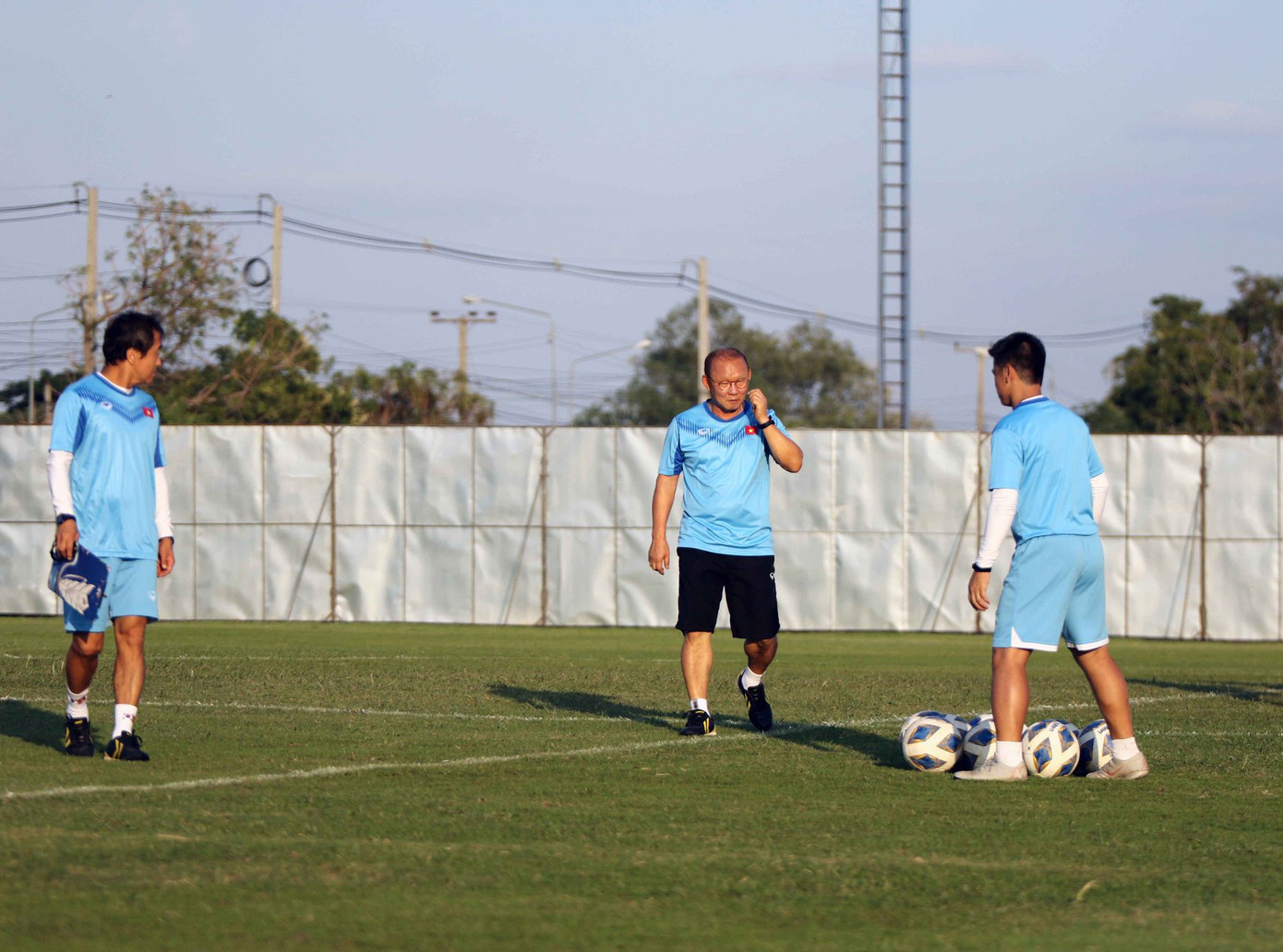 U23 Việt Nam làm gì trước trận đấu với UAE? ảnh 1