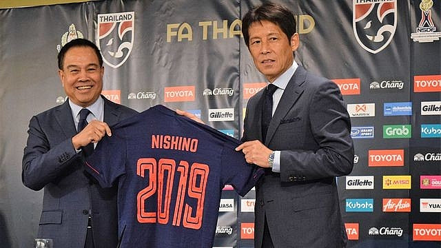 VFF giảm lương nhân viên nhưng không giảm lương thầy Park ảnh 1