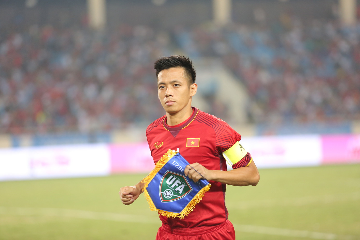 Tình nguyện viên chống dịch COVID-19 dừng bước ở tuổi đôi mươi ảnh 2