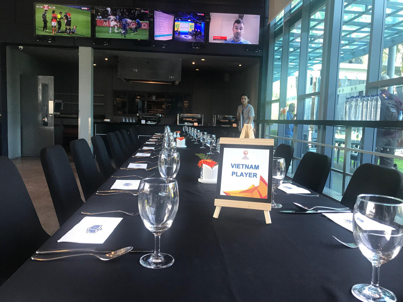 An ninh nghiêm ngặt ở 'đại bản doanh' của U23 Việt Nam ảnh 3