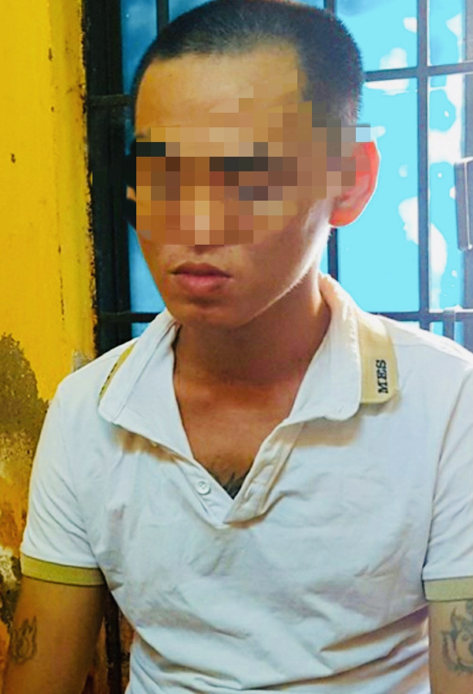 Lý lịch bất hảo của gã giang hồ cầm đầu nhóm 200 thanh niên áo cam đập phá quán ảnh 1