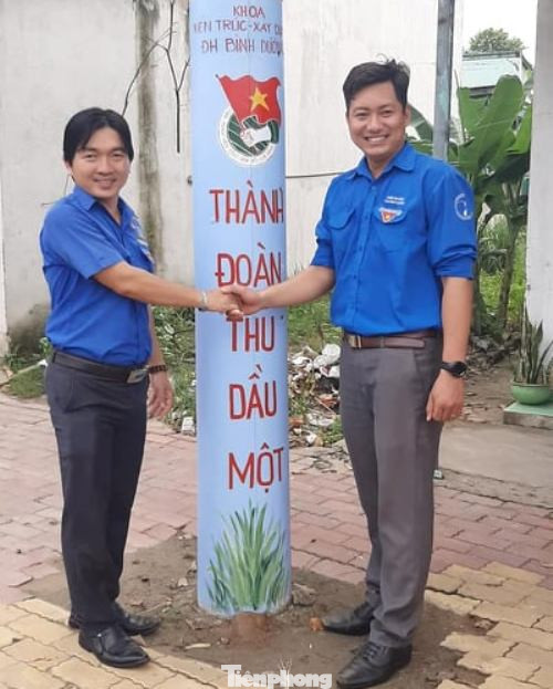 Tuổi trẻ Bình Dương ‘biến hình’ cột bê tông trong ngày Chủ nhật Xanh ảnh 9
