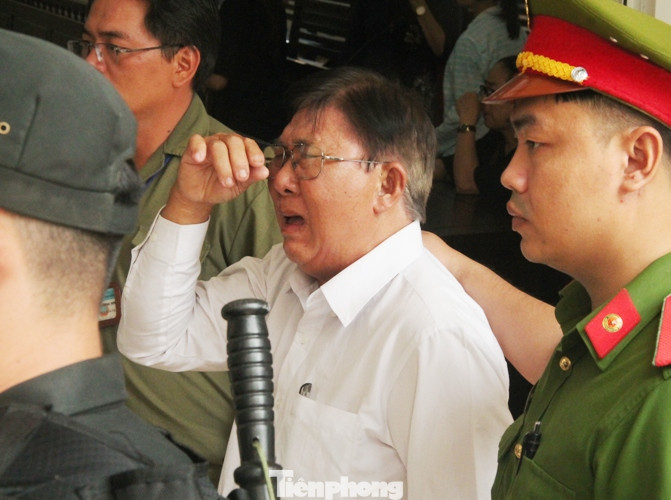 Vụ giết người đúc bê tông: Tâm sự đẫm nước mắt của người cha khi con bị tuyên tử hình ảnh 3