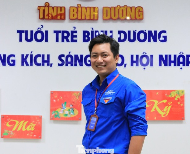 Tuổi trẻ Bình Dương ‘tô sắc’ đường phố dịp cuối tuần ảnh 2