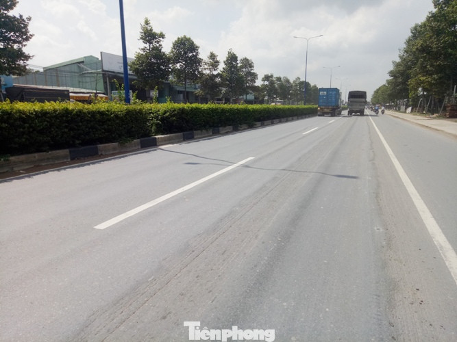 Đường huyết mạch thành đường ‘lưng trâu, chết chóc’ ở Bình Dương ảnh 4