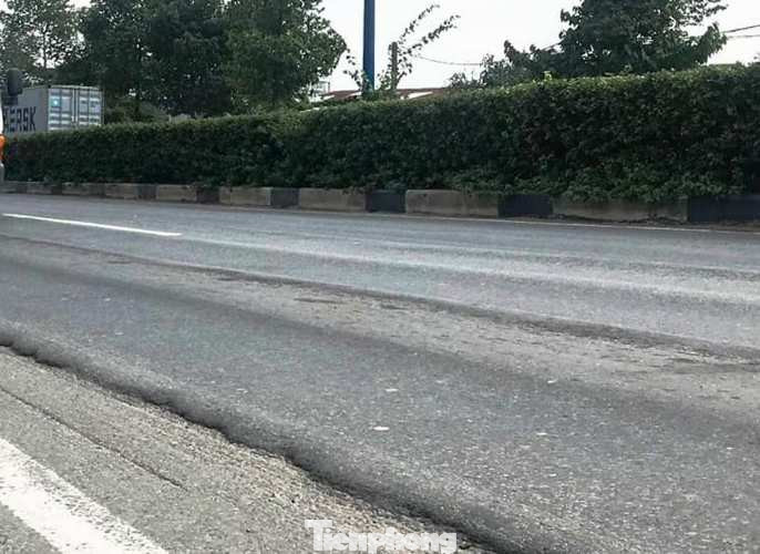 Đường huyết mạch thành đường ‘lưng trâu, chết chóc’ ở Bình Dương ảnh 1