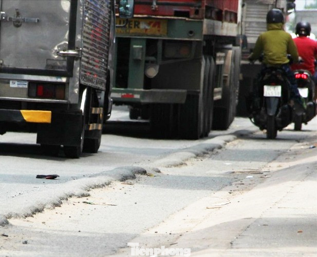 Đường huyết mạch thành đường ‘lưng trâu, chết chóc’ ở Bình Dương ảnh 5