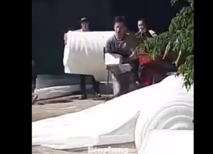 Công ty nệm mút ở Bình Dương chìm trong biển lửa ảnh 4