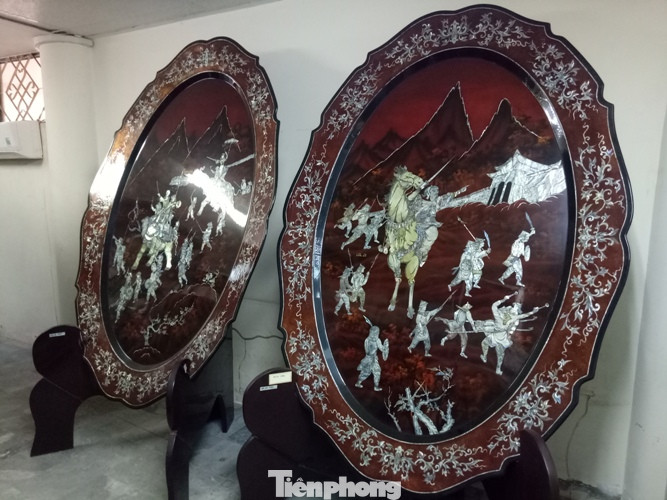 Cặp đĩa khổng lồ không bán chỉ có ở Bình Dương ảnh 1