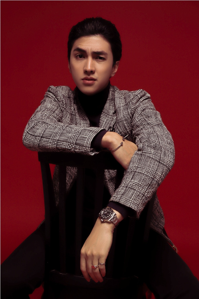 Á hậu Phương Nga tung bộ ảnh táo bạo bên Bình An ngày Valentine ảnh 11